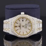 Elegant Iced Out Sapphire Crystal Glass Moissanite Watch for Men