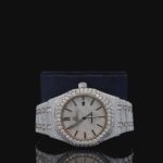 Elegant Iced Out Sapphire Crystal Glass Moissanite Watch for Men